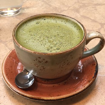 Pierrot Gourmet - Strawberry Matcha Latte - Coffee & Tea Near Me - Chicago, Illinois Pierrot Gourmet - Strawberry Matcha Latte - Coffee & Tea Near Me - Chicago, Illinois