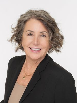 Deb Stenvall - Bree & Associates Real Estate Team