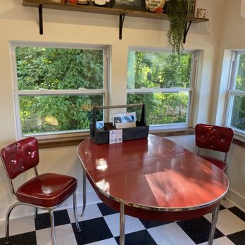 The Commercial Hotel - Kitchen nook for dining or coffee - Hotels Near Me - Cotter, Arkansas