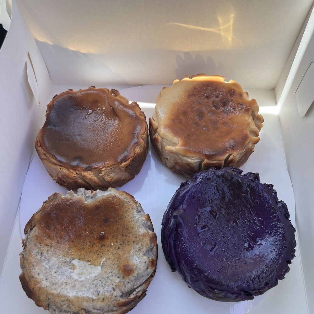 Muse Cheesecakes & Bakery - Cheesecakes ube, biscoff, dulce de leche, oreo flavors - Desserts Near Me - San Diego, California Muse Cheesecakes & Bakery - Cheesecakes ube, biscoff, dulce de leche, oreo flavors - Desserts Near Me - San Diego, California