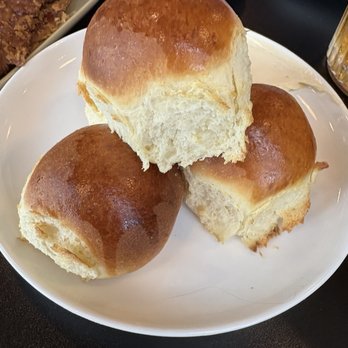 Eating House - Potato bread with an amazing maple butter - Beer, Wine & Spirits Near Me - Miami, Florida Eating House - Potato bread with an amazing maple butter - Beer, Wine & Spirits Near Me - Miami, Florida