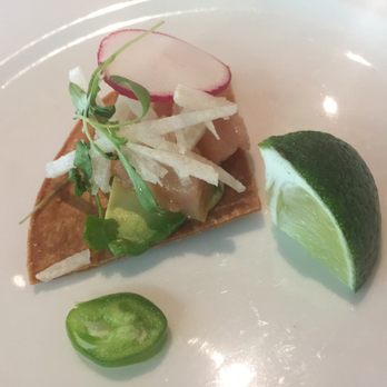 Earls Kitchen + Bar - New American Near Me - McLean, Virginia
