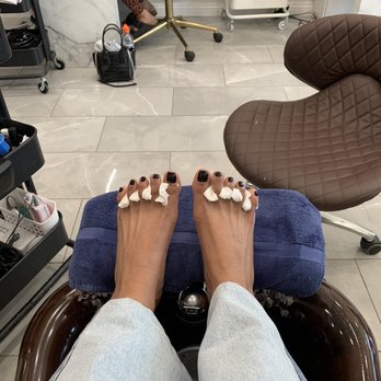 Sun Nails - Pedicure - Nail Artist Mimi - Nail Salons Near Me - Los Angeles, California Sun Nails - Pedicure - Nail Artist Mimi - Nail Salons Near Me - Los Angeles, California