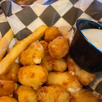 Hagemeister Park - Cheese Curds - American Near Me - Green Bay, Wisconsin Hagemeister Park - Cheese Curds - American Near Me - Green Bay, Wisconsin