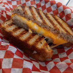 Lepp's Bakehouse & Delicatessen - Grilled Cheese
