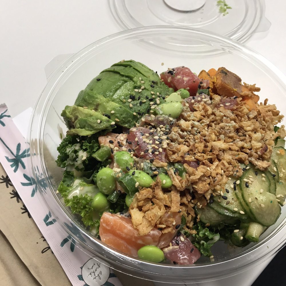 Ahi Poké - Salmon and tuna poke bowl with avocado - Hawaiian Near Me - London, XGL