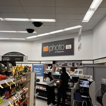 Walgreens - Drugstores Near Me - Hemet, California Walgreens - Drugstores Near Me - Hemet, California