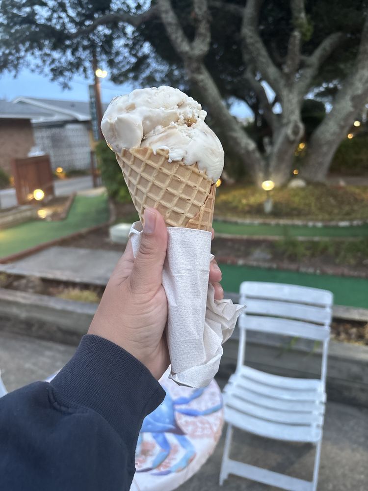 Uncle Eddy's Frozen Custard