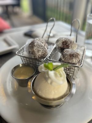 Uncle Bo's Haleiwa by null