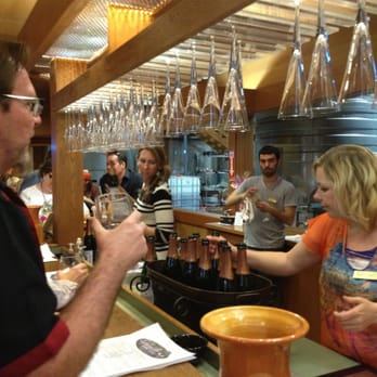 Treveri Cellars - Wine Tasting Room Near Me - Wapato, Washington Treveri Cellars - Wine Tasting Room Near Me - Wapato, Washington
