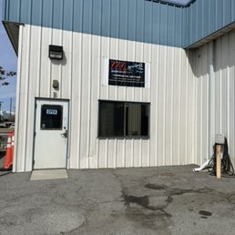 Exterior outside entrance of ZZZ Auto Repair - Office - Reno, Nevada Exterior outside entrance of ZZZ Auto Repair - Office - Reno, Nevada