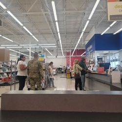 Officemax - Several people just gave up and left