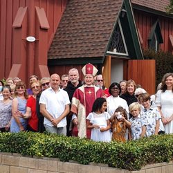 St Stephen's Episcopal Church - The 10am congregation - with the newly-baptized - with the Bishop on St Stephen's Day (Sep 11, 2022)