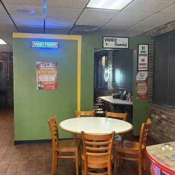 Stella's Baseball Batting Range - Inside Gaming Room - Fast Food Near Me - Lyons, Illinois Stella's Baseball Batting Range - Inside Gaming Room - Fast Food Near Me - Lyons, Illinois