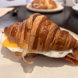Rosevelvet Bakery - Agh one of the best croissants!