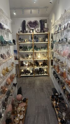 Ele Keats Jewelry + Crystals by null