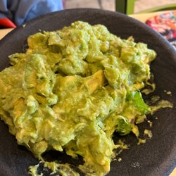 Lucy Tequilas Mexican Bar & Grill - Big guacamole