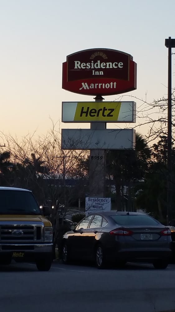 HERTZ RENT A CAR Updated September 2024 16 Photos & 36 Reviews 8963 Astronaut Blvd, Cape