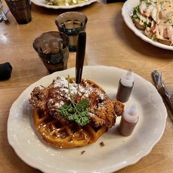 The VIG Chicago - Chicken and Waffles - American Near Me - Chicago, Illinois