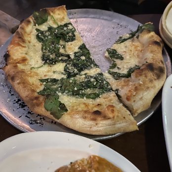 La Lanterna - Fiorentina - Pizza Near Me - Detroit, Michigan La Lanterna - Fiorentina - Pizza Near Me - Detroit, Michigan