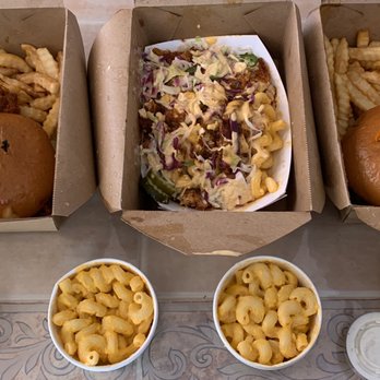 Baba's Hot Chicken - Mild+medium combos, Mac and cheese, and loaded Mac - Chicken Shop Near Me - Riverside, California