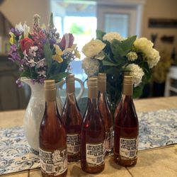 Snohomish Farmers Market - Flowers and wine from the farmers market.