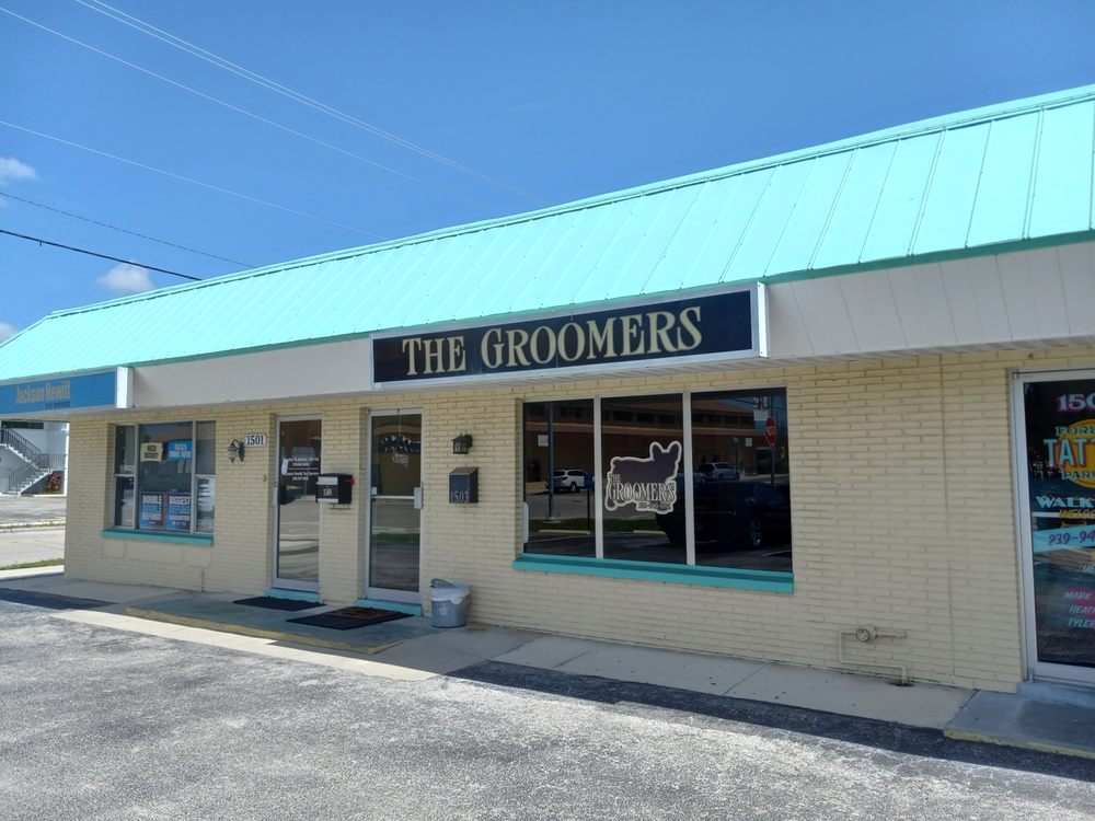 THE GROOMERS Updated September 2024 1503 SE 47th Ter, Cape Coral