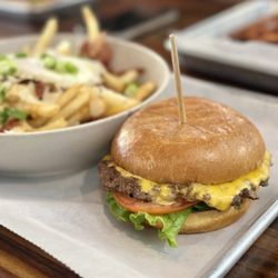 Basic Burger - Basic Cheeseburger