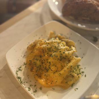 Searra's Breakfast & Lunch - Mac & Cheese - Breakfast & Brunch Near Me - Fairburn, Georgia Searra's Breakfast & Lunch - Mac & Cheese - Breakfast & Brunch Near Me - Fairburn, Georgia