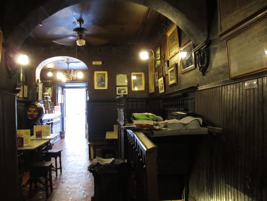 Taberna Antonio Sánchez - 1787 - La Taberna más antigua de Madrid by null
