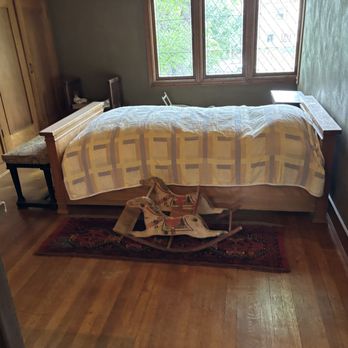 Frank Lloyd Wright Home and Studio - Kids bedroom - Museums Near Me - Oak Park, Illinois