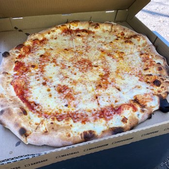 June Pie Pizza - Definitely extremely thin crust - Pizza Near Me - June Lake, California June Pie Pizza - Definitely extremely thin crust - Pizza Near Me - June Lake, California