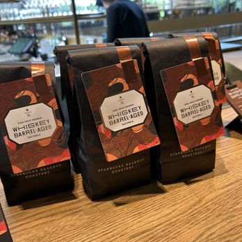 Starbucks Reserve Roastery Chicago - Coffee Roasteries Near Me - Chicago, Illinois Starbucks Reserve Roastery Chicago - Coffee Roasteries Near Me - Chicago, Illinois