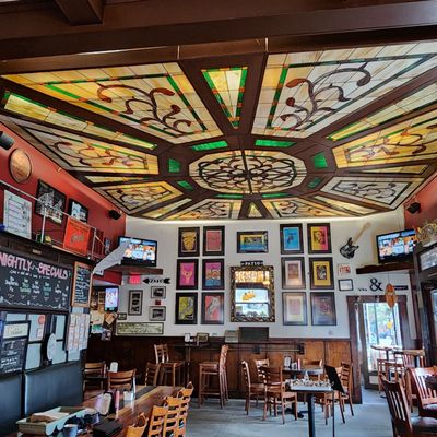 1400 Bar & Grill by null