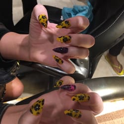 Ivy Nails