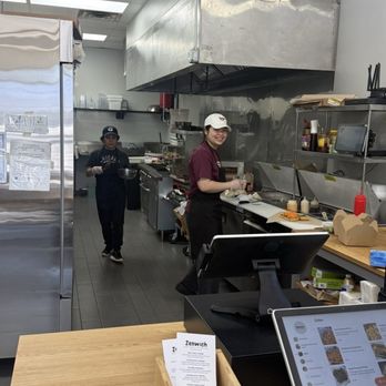 Zenwich Edgewater - Sandwiches Near Me - Chicago, Illinois Zenwich Edgewater - Sandwiches Near Me - Chicago, Illinois