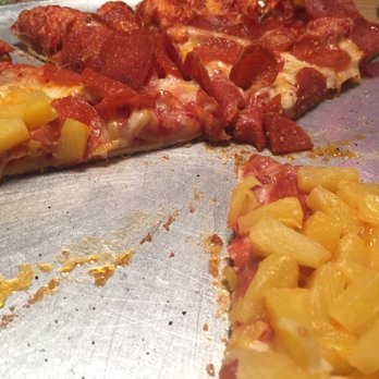 Fultanos Pizza - Pepperoni & pineapple - Pizza Near Me - Canby, Oregon Fultanos Pizza - Pepperoni & pineapple - Pizza Near Me - Canby, Oregon