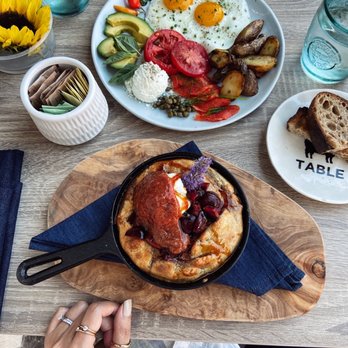 Papille Gustative - Brunch plate Peach and Nectarine Crostata - Coffee & Tea Near Me - Santa Monica, California Papille Gustative - Brunch plate Peach and Nectarine Crostata - Coffee & Tea Near Me - Santa Monica, California