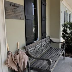 Divinity Med Spa - Bench