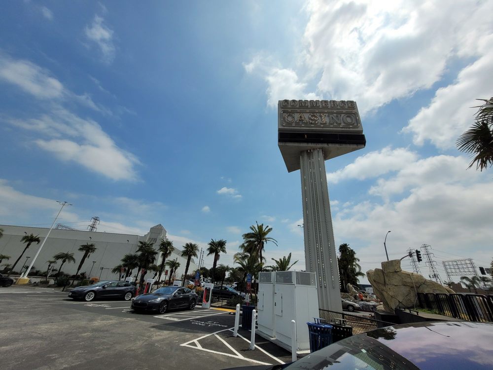 TESLA SUPERCHARGER COMMERCE Commerce, California EV Charging