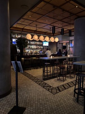 Back Bar by null