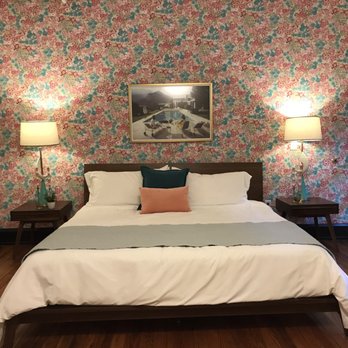 The Dwell Hotel - Ugh that wall paper! - Hotels Near Me - Chattanooga, Tennessee The Dwell Hotel - Ugh that wall paper! - Hotels Near Me - Chattanooga, Tennessee