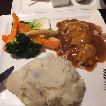 Roasters - Turkey, matched potato and vegetables - Bars Near Me - Montreal, Quebec Roasters - Turkey, matched potato and vegetables - Bars Near Me - Montreal, Quebec
