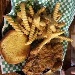 Micky’s Irish Pub - Chicken sandwich plus fried