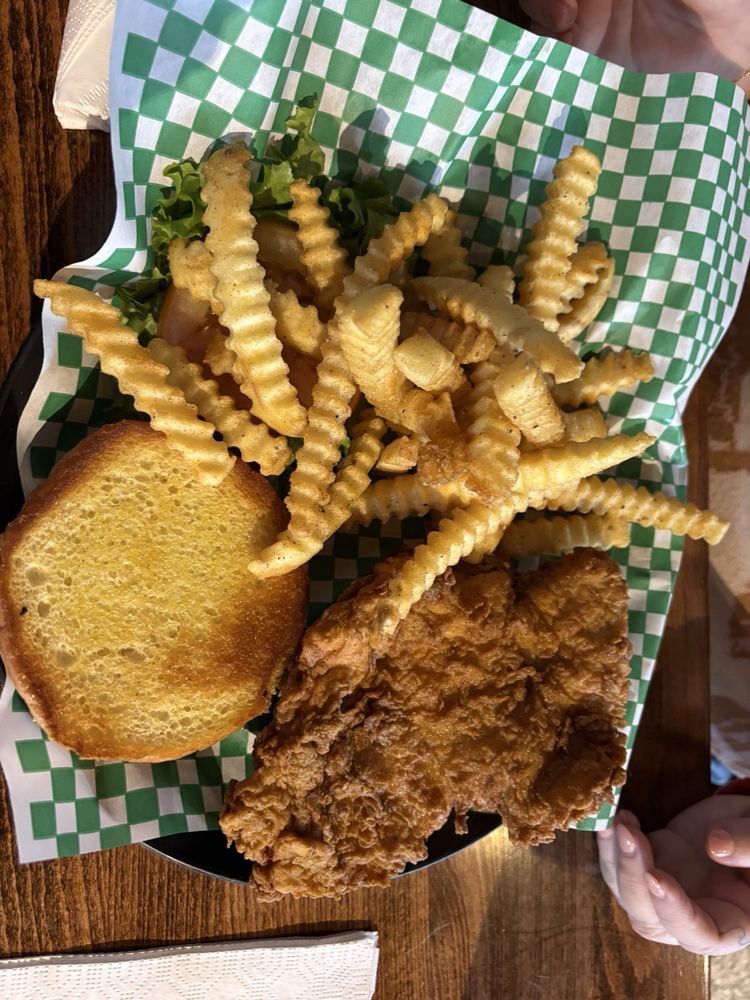 Social spots from Micky’s Irish Pub