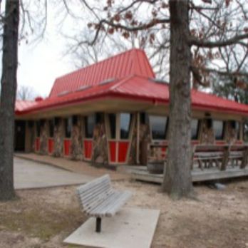 Pizza Hut - Outdoor deck - Pizza Near Me - Shell Knob, Missouri
