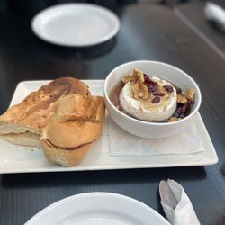 Restaurant Houston Steaks et Cotes Levees - Melted Brie