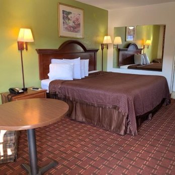 Royal Regency Inn - One Queen bed room - Hotels Near Me - Rock Hill, South Carolina Royal Regency Inn - One Queen bed room - Hotels Near Me - Rock Hill, South Carolina