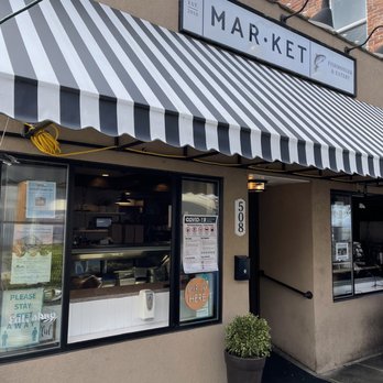 MARKET Seafood Eatery - Seafood Near Me - Edmonds, Washington