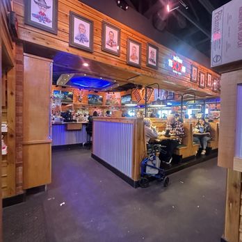 Texas Roadhouse - Dining area - Steakhouses Near Me - Leander, Texas